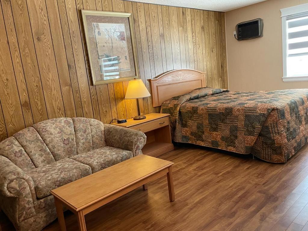 Green View Motel And Rv Park Гринвуд Экстерьер фото