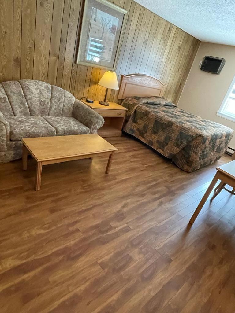 Green View Motel And Rv Park Гринвуд Экстерьер фото